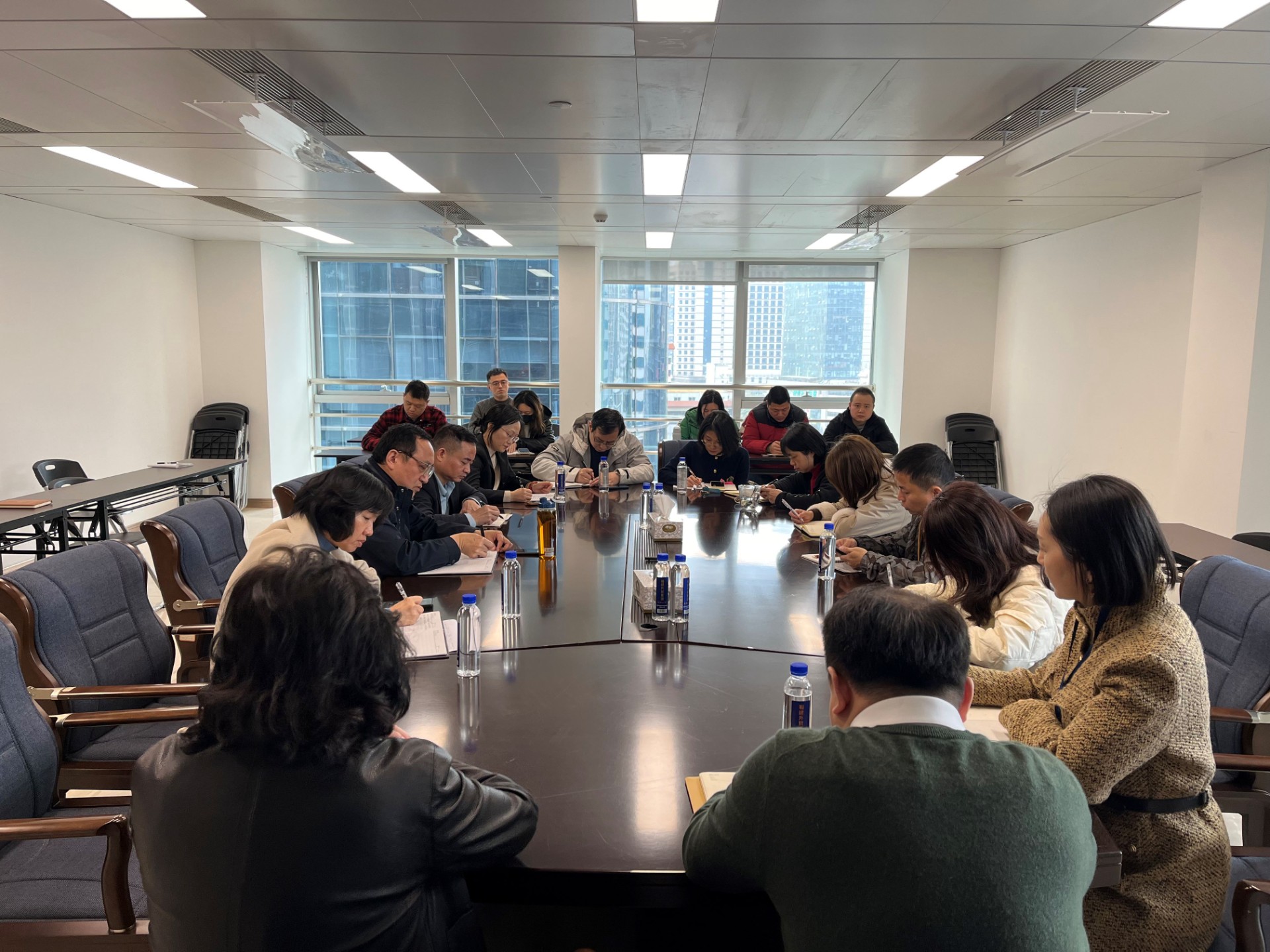 江公司召開清理逾期賬款推進(jìn)會(huì)暨業(yè)務(wù)交流會(huì).jpg